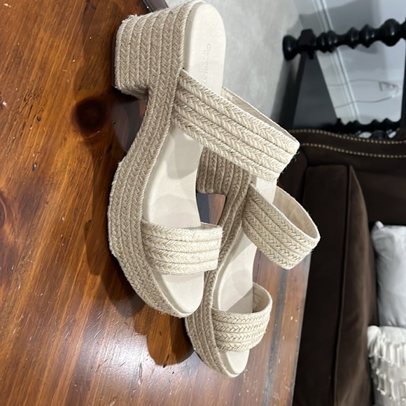 Espadrille Wedge - Picture 2 of 3